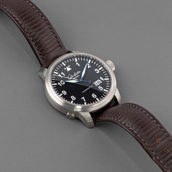 Glashutte Original Senator Navigator 100-03-07-05-04